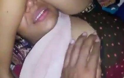 Amateur Shy Indian Bhabhi Exposed Indian XXX