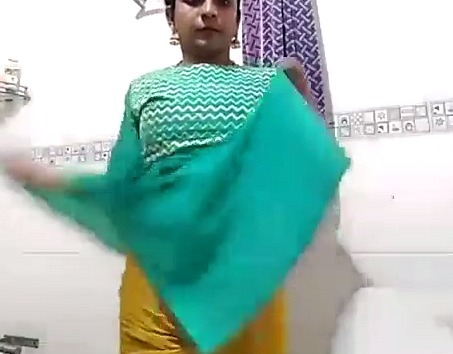 Chennai Hot It Tamil Girl Jenifer Solo  Sexy Indian XXX