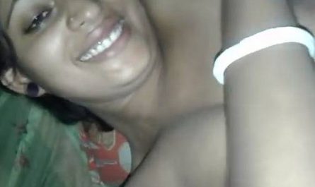 Dammn Beautiful Sexy Desi Gf Naked Valentine Video
