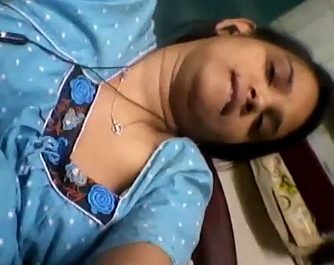 Desi Beautiful Bank Employee Sexy Nude Selfie Scandal - 3