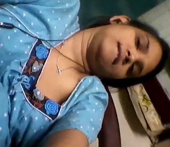 Desi Beautiful Bank Employee Sexy Nude Selfie Scandal – 3