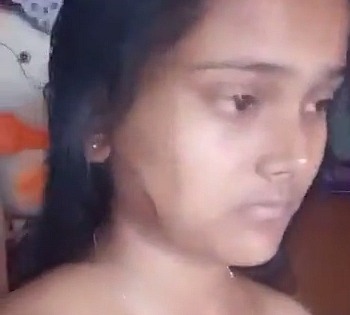 Indian Lady Stripping Saree XXX Desi Porn