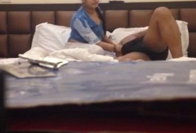Indian Secretary Boss Hotel Room Sex Video