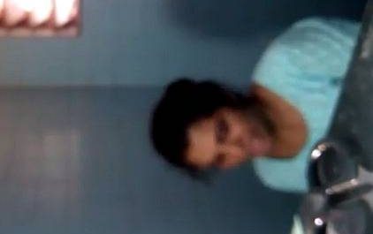 Priya Aunty Bathing Cam Hot XXX Video