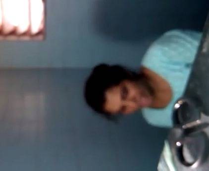 Priya Aunty Bathing Cam Hot XXX Video