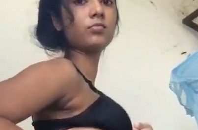 Sexy Sri Lankan Beautiful Girl Hot Nude Selfie - Part 2