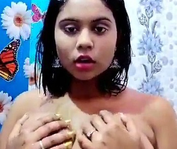 Busty Bangla Model Sameera Hot Bathing Clip