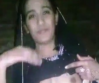 Dehati Sexy Desi Strip XXX Show