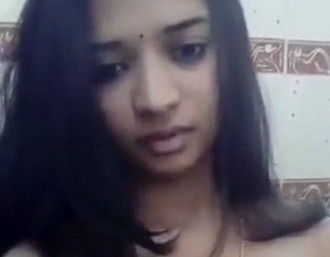 Desi Sexy Wife Priya Hot Selfie Nude