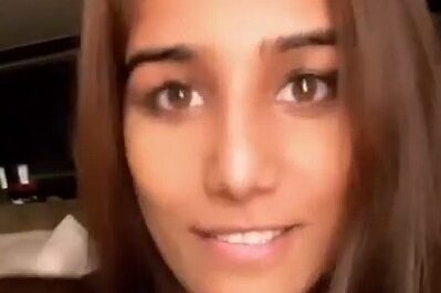 Indian Pornstar Poonam Pandey Areola Slip Instagram Live XXX