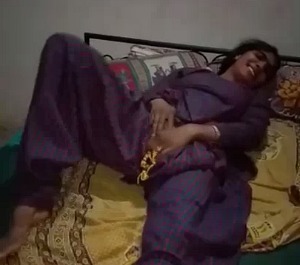 Horny Tamil Teen Nude Show For Her Pervert Bf