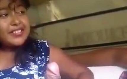 Pervert Autowala Sex Video With Sexy Girlfriend