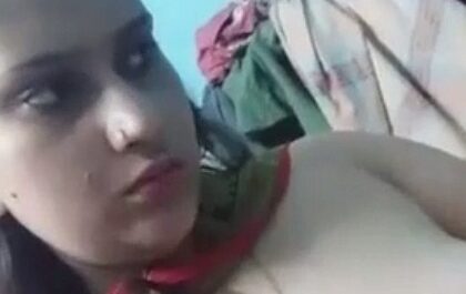 Bangladeshi Sexy Call Girl Mitu Showing Her Tits
