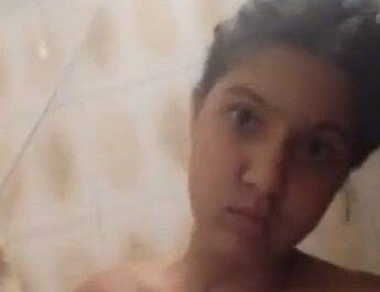 Bathing Horny Indian Sexy Girl Desi Mms