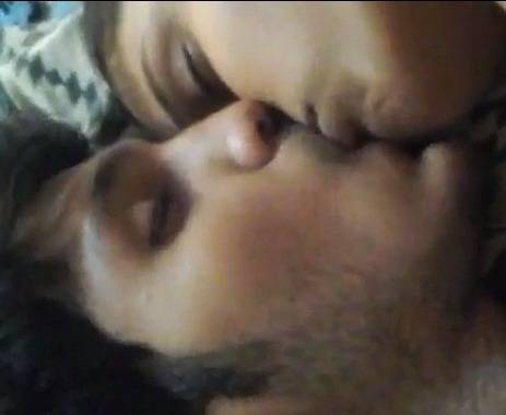 Beautiful Horny Desi Lovers Oral Romance