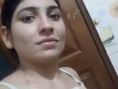 Hot Desi Nude Selfie Video – Horny Bhabhi Nude Sexy XXX