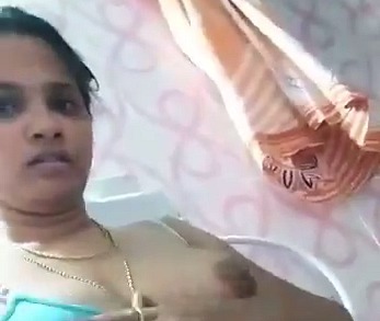 Pyasi Chut Fingering Sexy Desi Selfie XXX Video