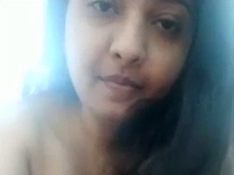 Cute Desi Sexy Babe Nude Selfie XXX
