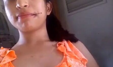 Cute Indian Sexy Teen Girl Exposing Her Nude Body
