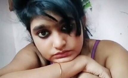 Cute Hot Desi Girl Flaunts Horny Pussy