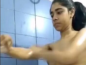 Delhi College Girl – Hot Anaya Nude Bathing Solo XXX Video