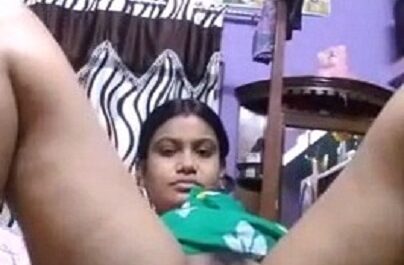 Desi Aunty Flashing Horny Chut XXX Video