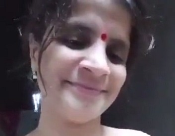 Big Ass Beautiful Desi Aunty Showing Nude – Desi Lady Mms Video