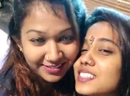 Slutty Desi Lesbian Kiss Romance