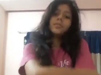 Sexy Bangladeshi Teen Nude Selfie - Desi Student Nude XXX Video
