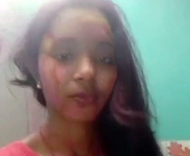 Holi Nude Video – Sexy Desi Girl Undress After Festival