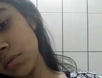 Indian Sexy Naughty College Girl Nude Selfie