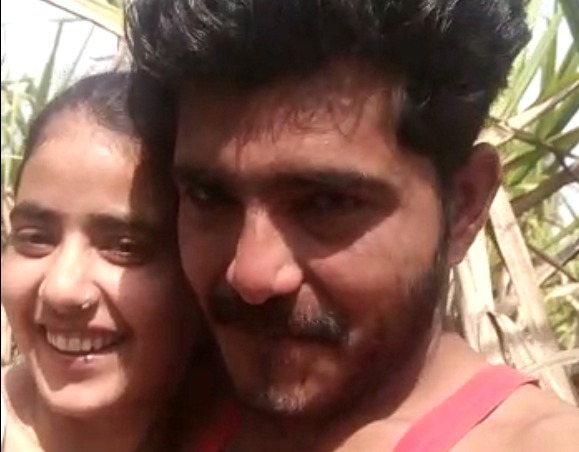 Jungle Mms Sexy Outdoor Video Of Local Horny Lovers