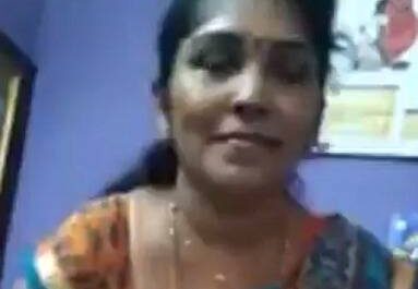 Malayali Mature Aunty Showing Yoni – Solo Nude Mms