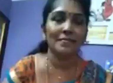 Malayali Mature Aunty Showing Yoni – Solo Nude Mms