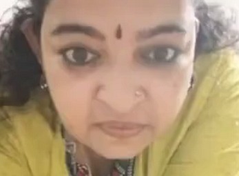 Mallu Vedi Chechi Hot Aunty Nude XXX Video