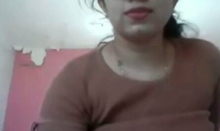 Bored Nerdy Sexy Desi Girl From Mumbai Nude Show XXX