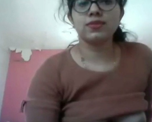 Bored Nerdy Sexy Desi Girl From Mumbai Nude Show XXX