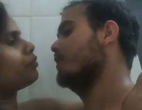 Naughty Desi Couple Bathroom Romance XXX