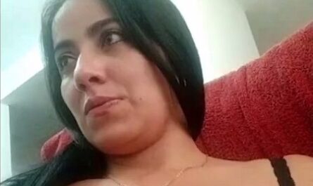Pakistani Sexy Milf Hot Nipple Show Selfie XXX