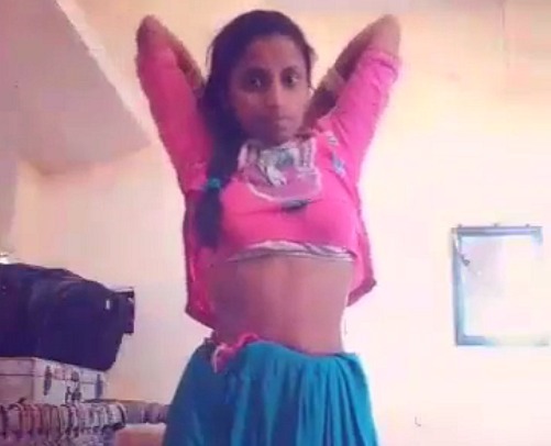 Rajasthani Slim Village Bhabhi Nangi Selfie XXX Video