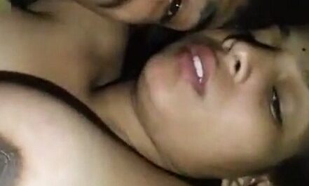 Sexy Indian Boob Sucking Desi Mms Video