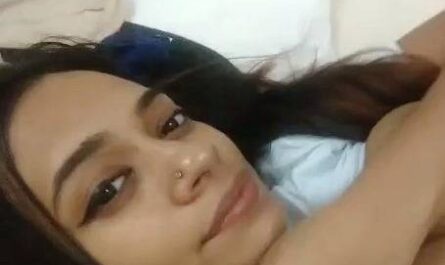 Srilankan Sexy Model Prostitute Nude Selfie XXX