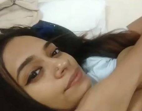 Srilankan Sexy Model Prostitute Nude Selfie XXX