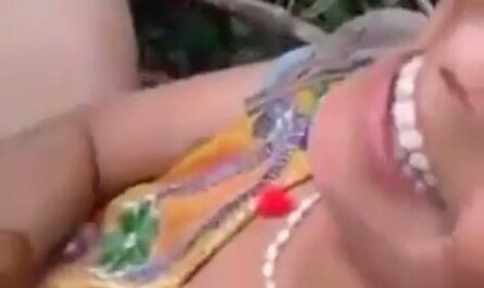 Gaon Ki Randi Outdoor Fucking For Money - Hot Threesome Desi Sex