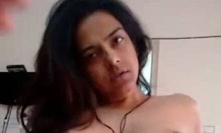 Wax Figured Sexy Desi Girl Riding Lund