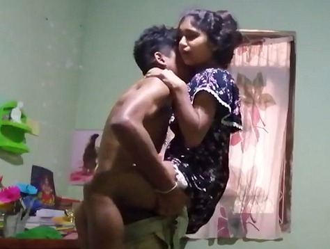 Young Hot Srilankan Girl Hardcore Chudai Standing Sex Video