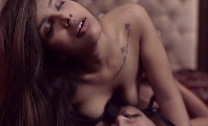 A Road To Viabra (2020) Adult Uncut Hindi Hot Web Series Porn (S01E01)