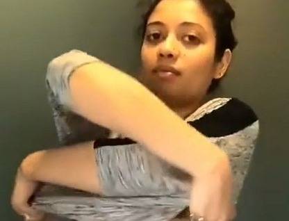 Desi Sexy Tshirt Stripping Video Of Babe Nisha