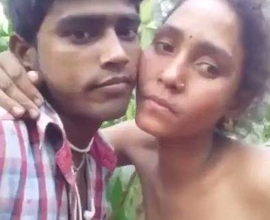 Golam Sarwar Aur Tusll Sexy Dehati Outdoor Porn