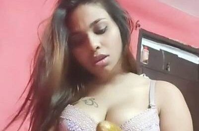 Indian Big Boobed Girl Cucumber Masturbation Video